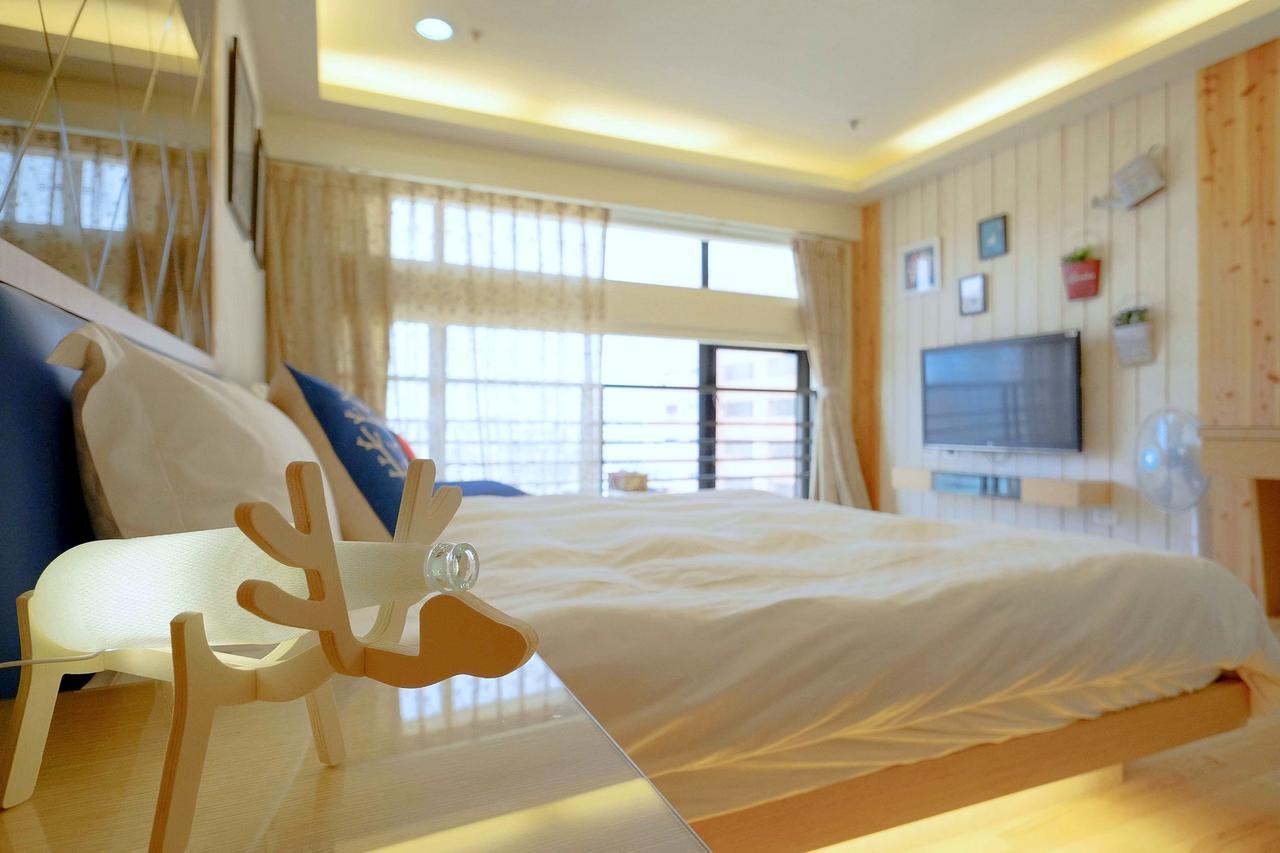 Color Fun Inn Гаосюн Екстер'єр фото