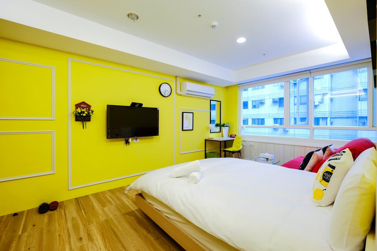 Color Fun Inn Гаосюн Екстер'єр фото
