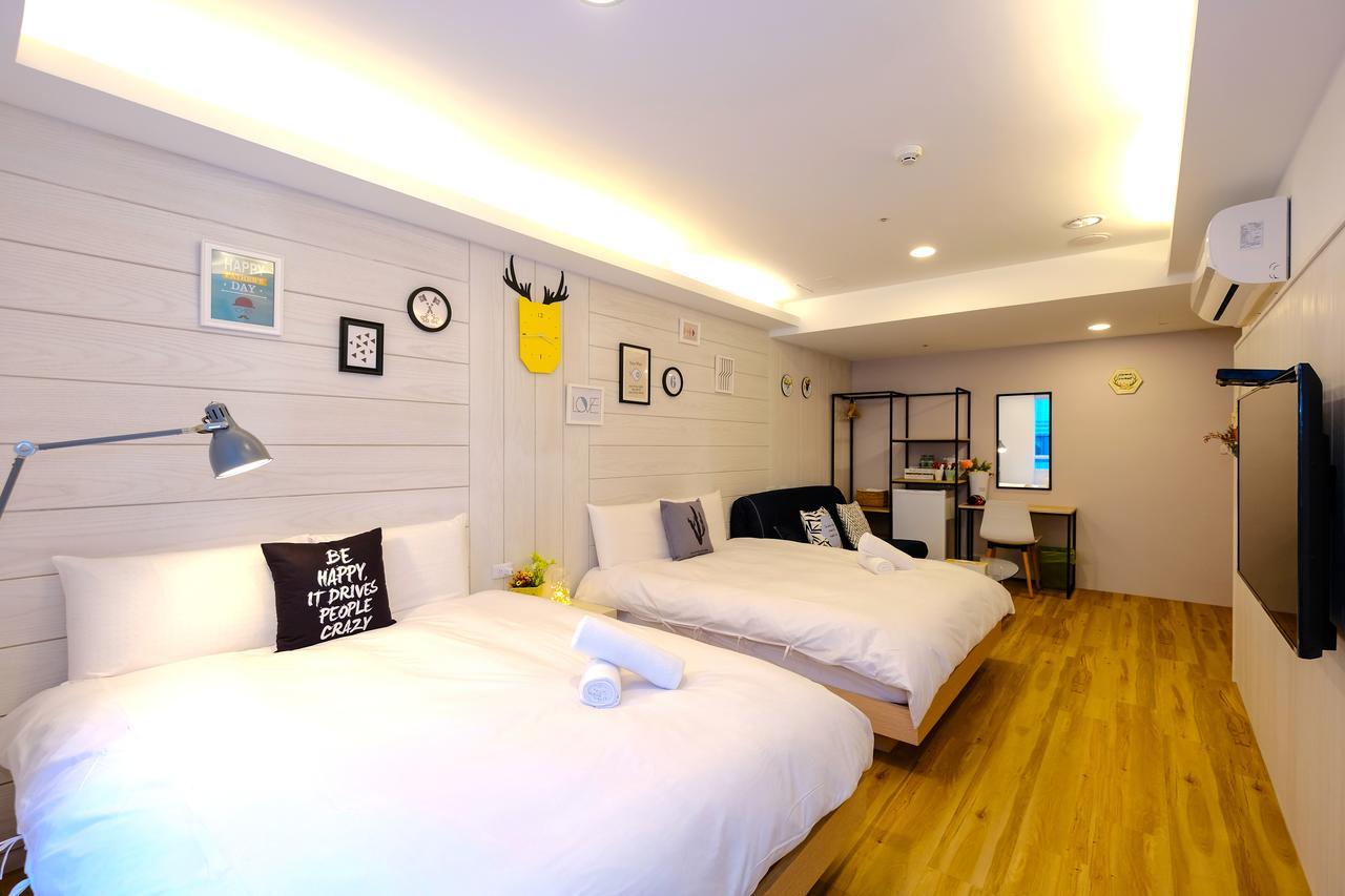 Color Fun Inn Гаосюн Екстер'єр фото
