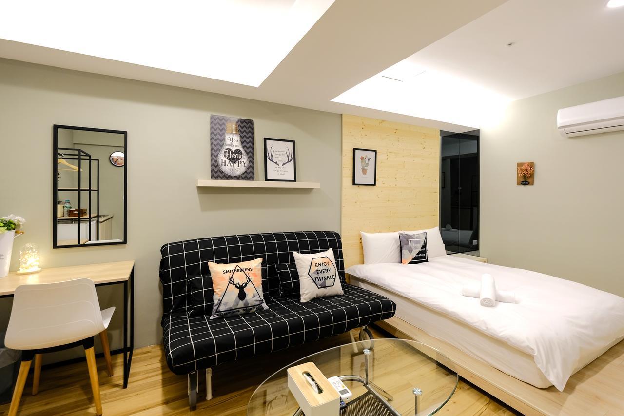 Color Fun Inn Гаосюн Екстер'єр фото