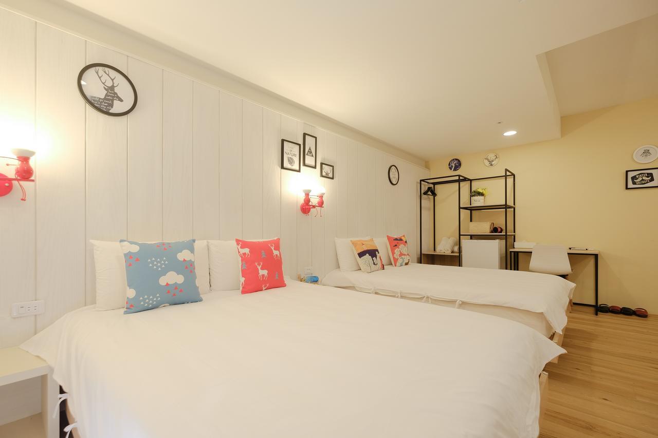 Color Fun Inn Гаосюн Екстер'єр фото