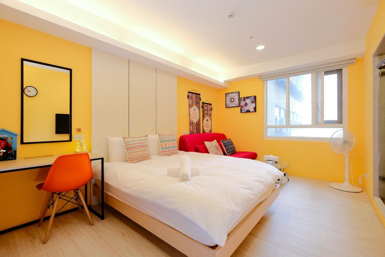 Color Fun Inn Гаосюн Екстер'єр фото